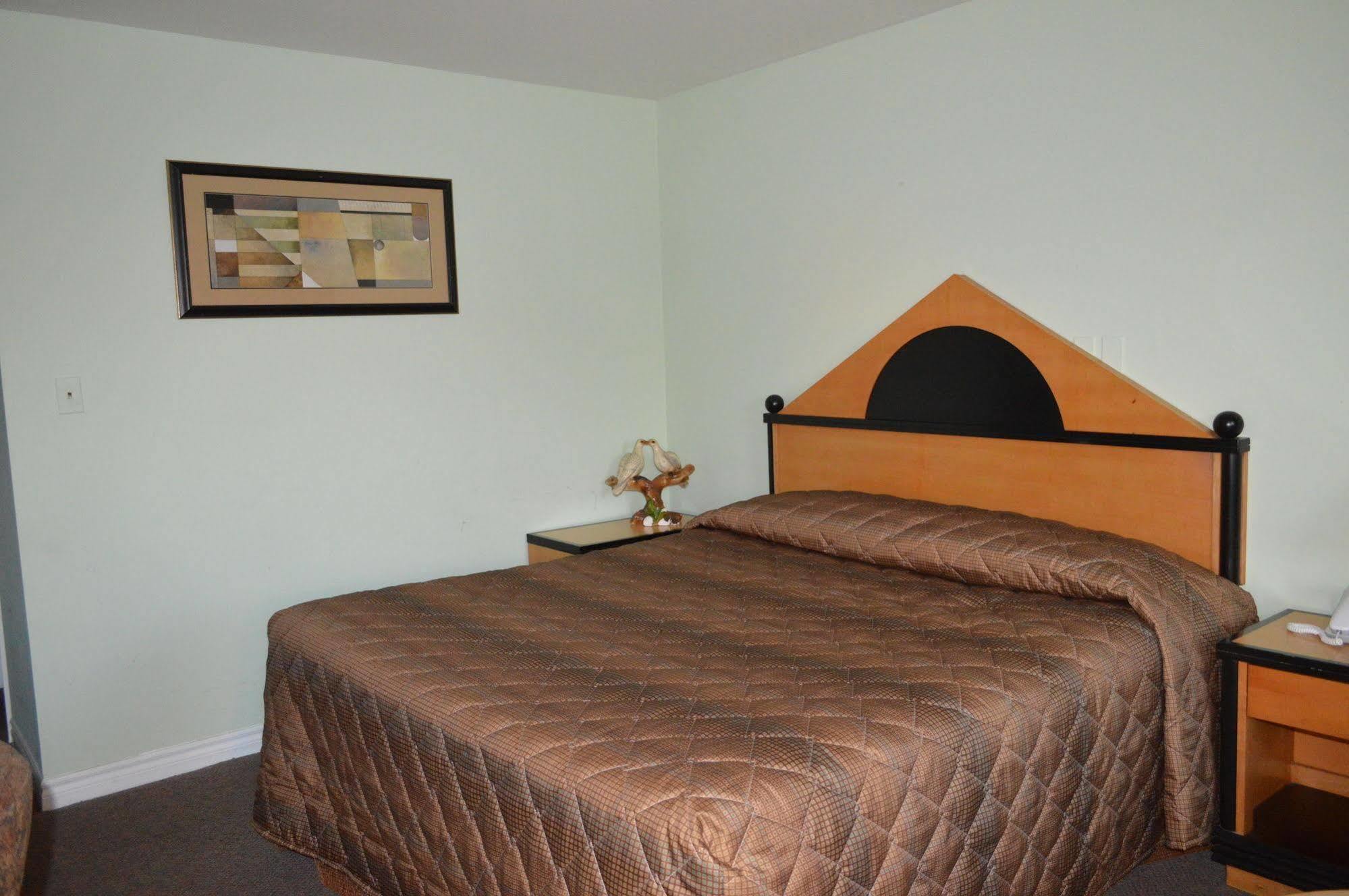 Kitchener Motel מראה חיצוני תמונה
